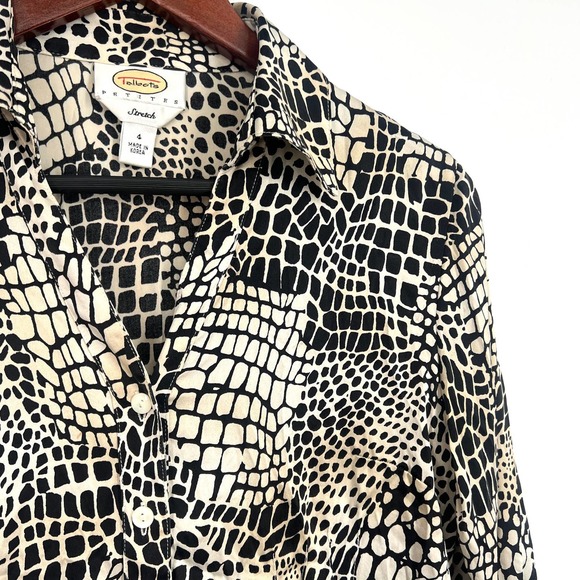 Talbots SILK Womens Size 4 Petite Stretch Button Animal Print Blouse Shirt Top - Picture 4 of 8